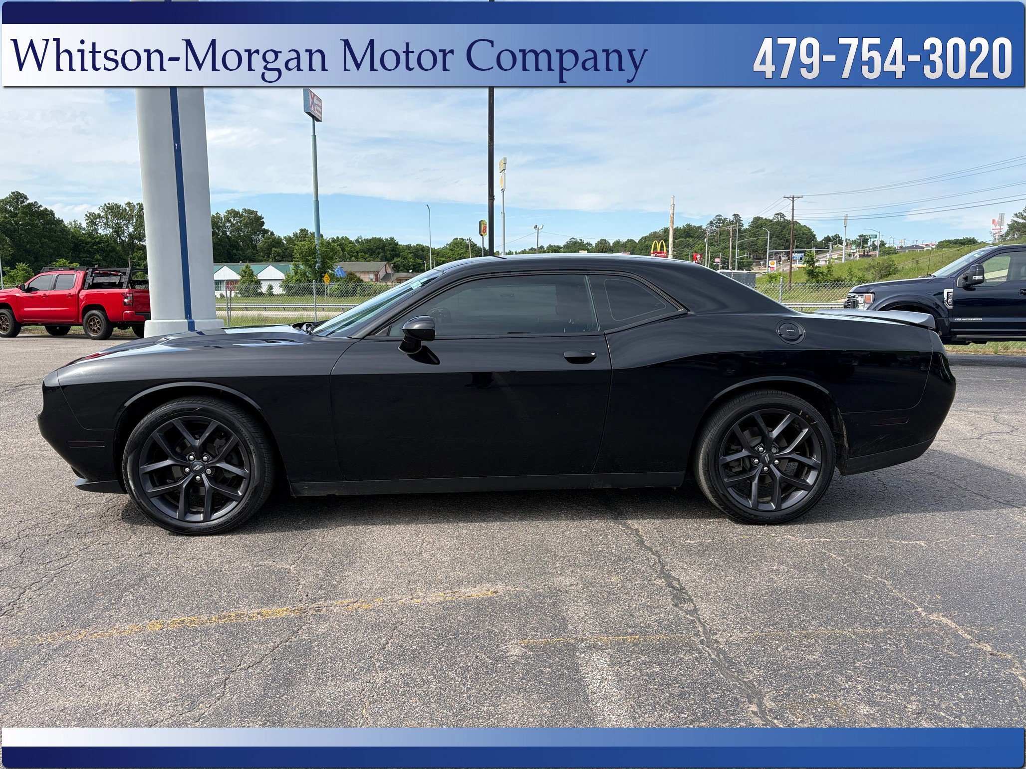 Used 2020 Dodge Challenger SXT w/ Blacktop Package RWD image 2