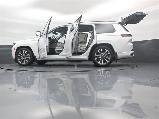 Used 2022 Jeep Grand Cherokee L Overland w/ Advanced Protech Group III image 55