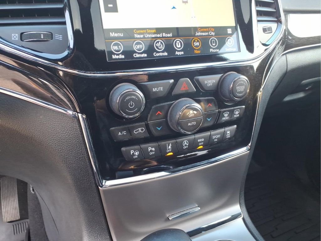 Used 2020 Jeep Grand Cherokee Trailhawk w/ Trailhawk Luxury Group image 24