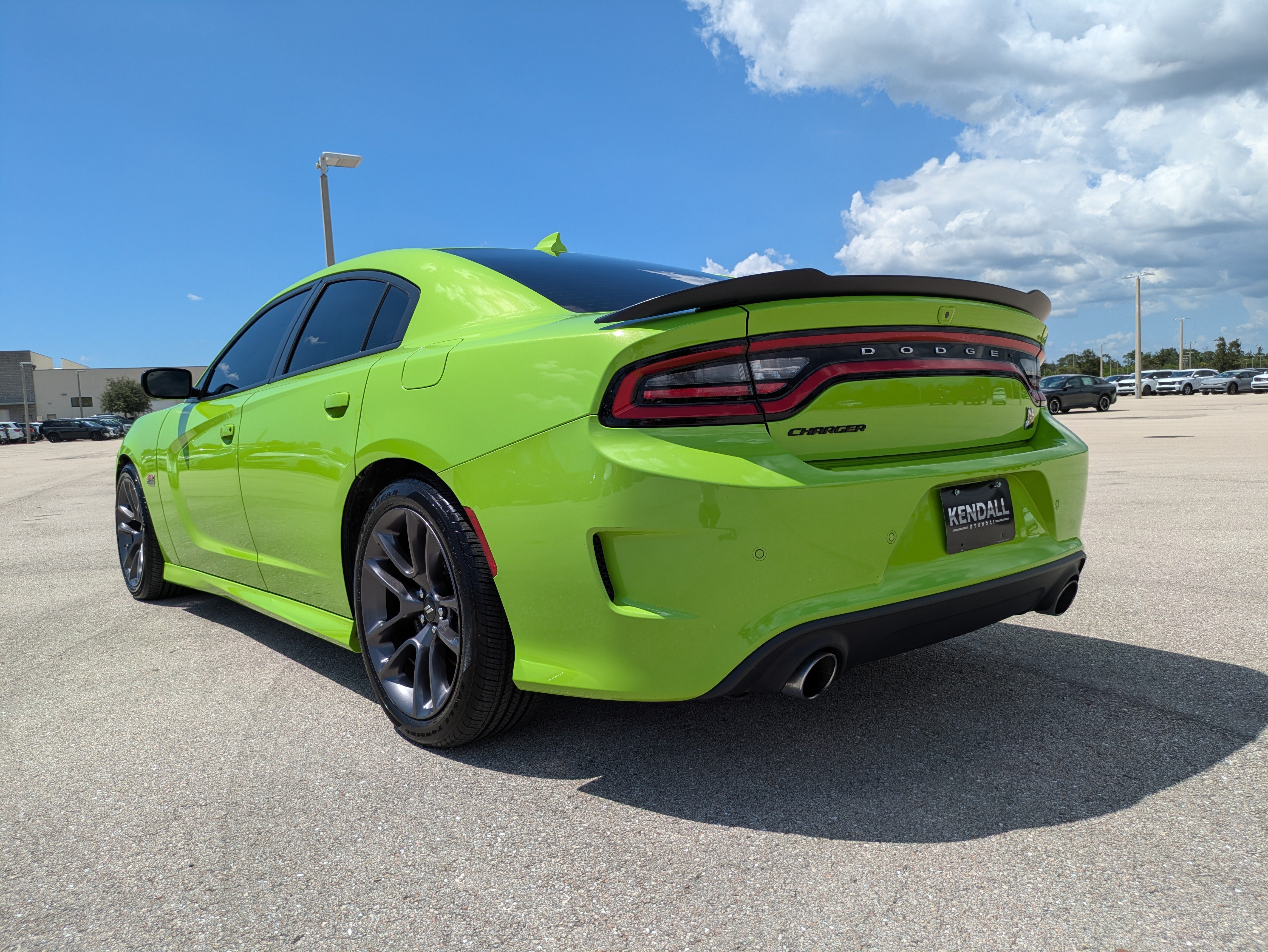 Used 2023 Dodge Charger Scat Pack w/ Technology Group RWD image 6