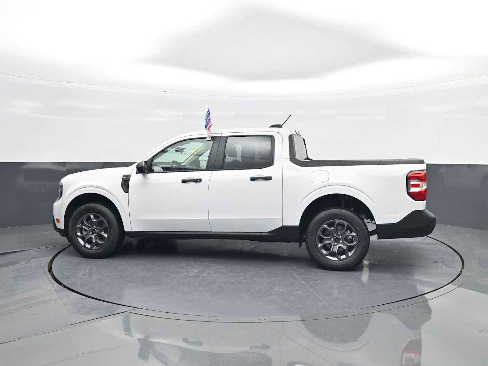 New 2025 Ford Maverick XLT w/ Equipment Group 301A image 5