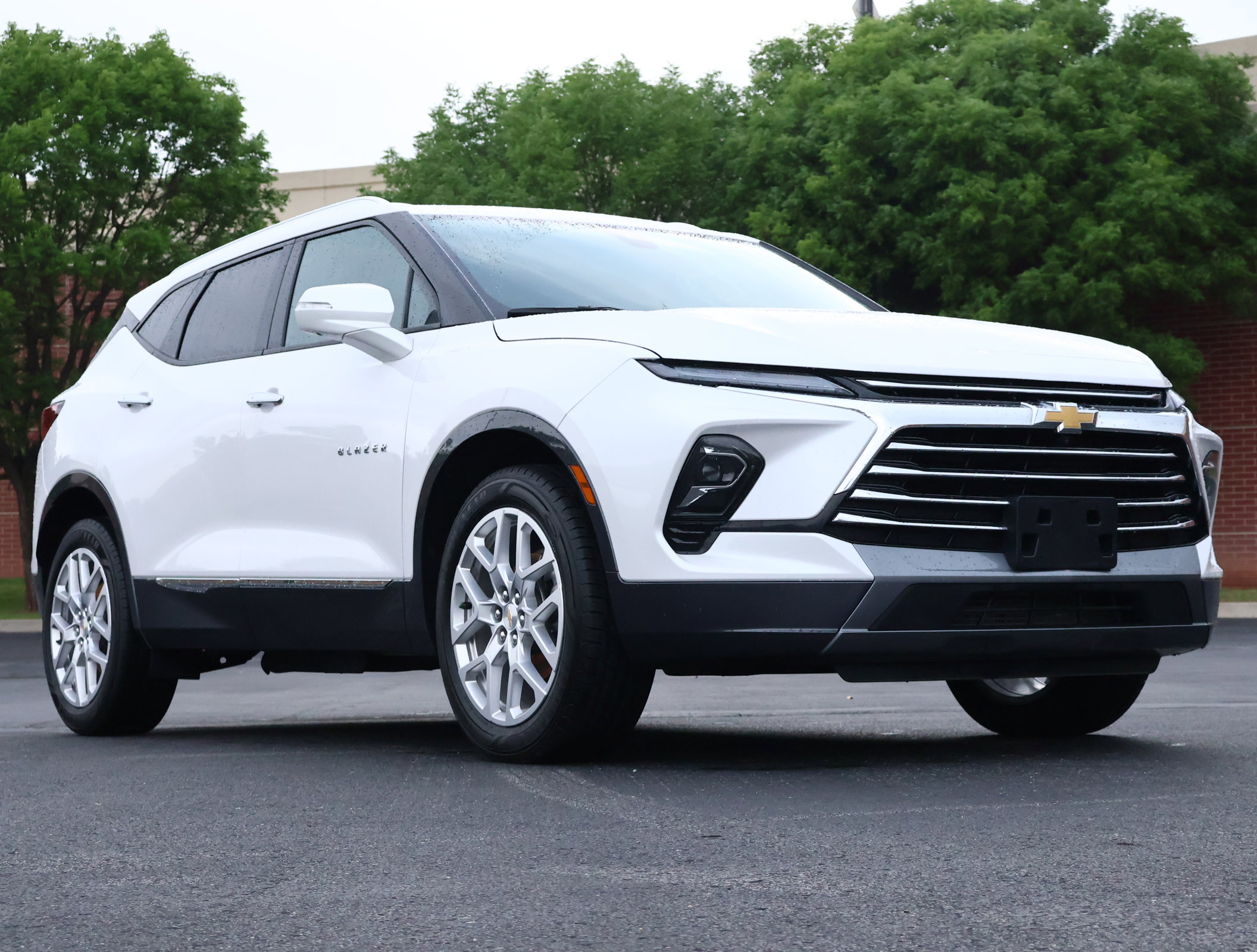 Used 2025 Chevrolet Blazer Premier w/ Driver Confidence II Package AWD/4WD image 1