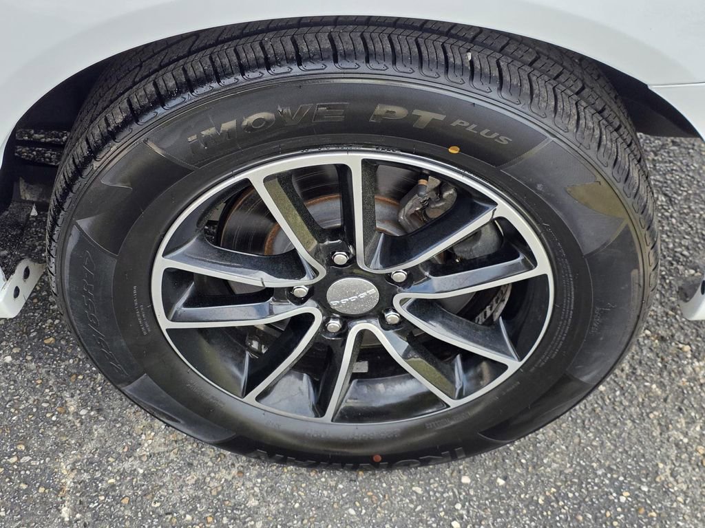 Used 2019 Dodge Grand Caravan GT image 35