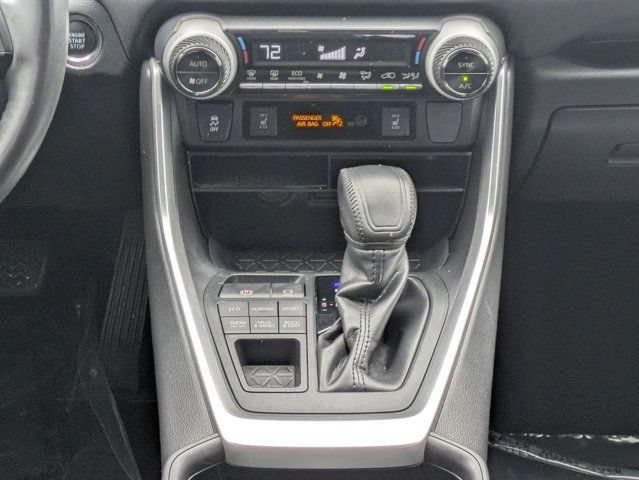 Used 2019 Toyota RAV4 XLE Premium w/ Cold Weather Package AWD/4WD image 20