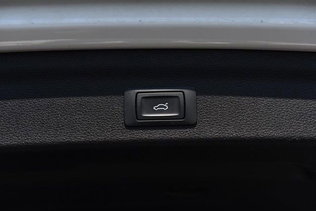 Used 2025 Audi Q3 2.0T Premium image 26