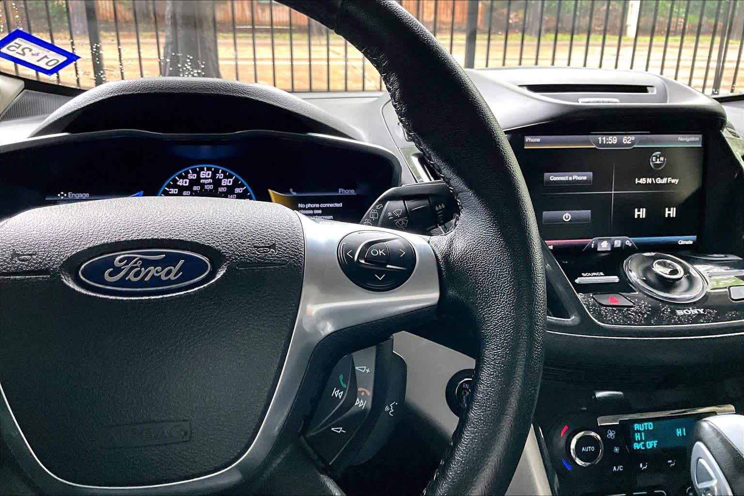 Used 2015 Ford C-MAX Energi SEL w/ Equipment Group 303A image 24
