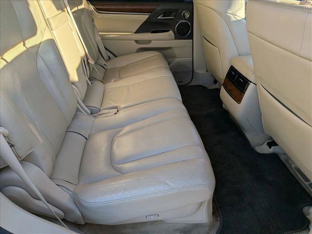 Used 2016 Lexus LX 570 4WD image 19