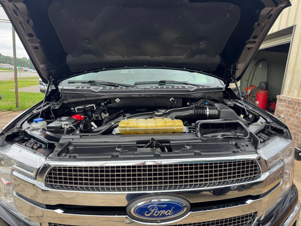 Used 2019 Ford F150 King Ranch w/ Equipment Group 601A Luxury AWD/4WD image 16