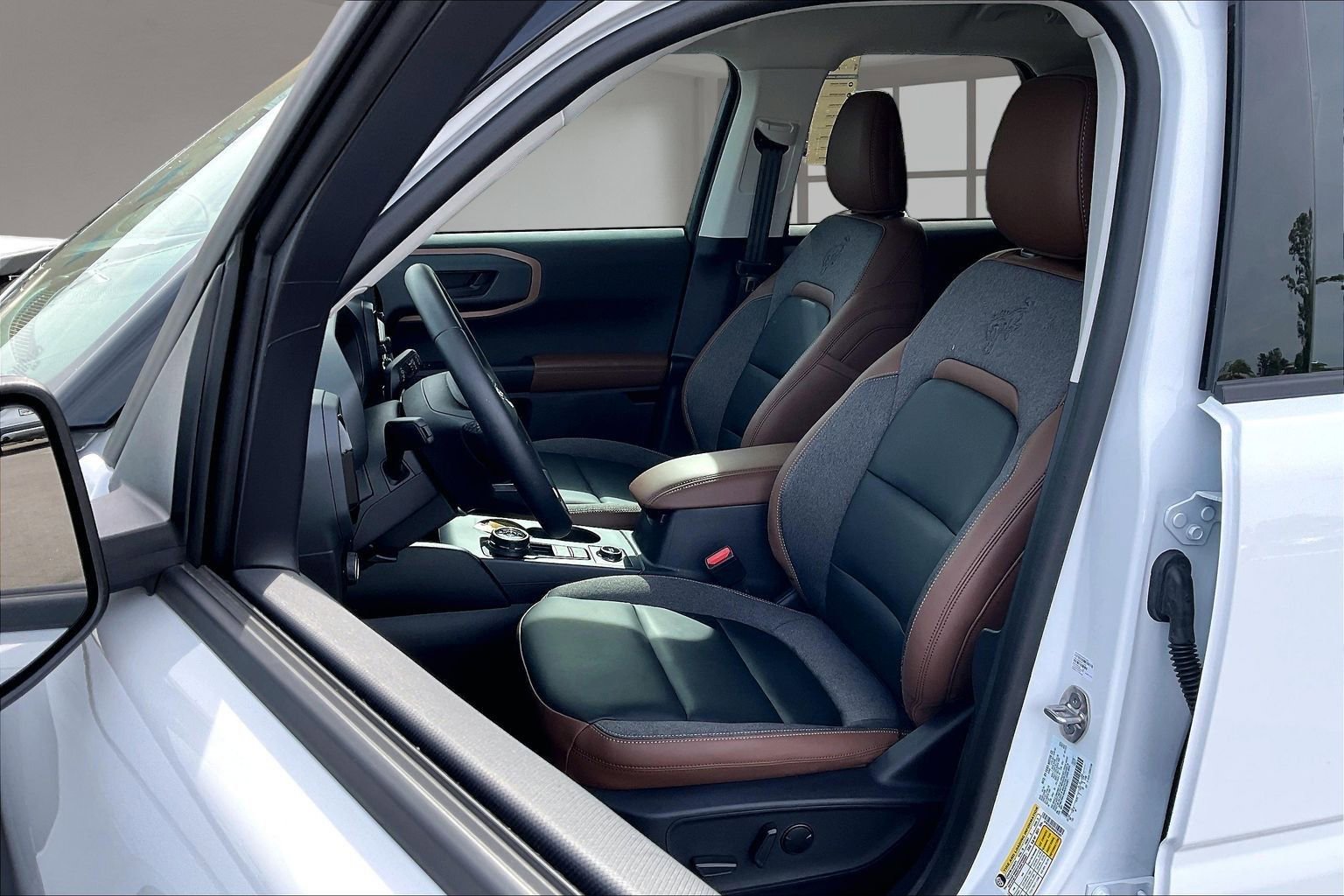 Used 2024 Ford Bronco Sport Outer Banks w/ Tech Package image 21