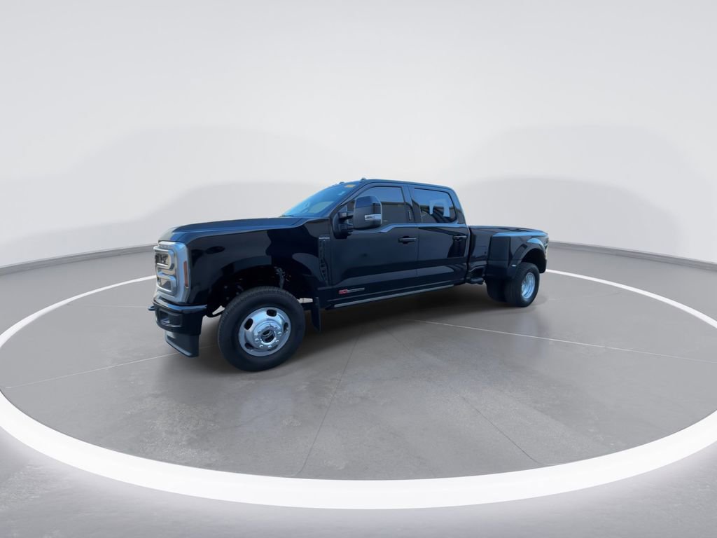 Used 2026 Ford F350 Platinum AWD/4WD image 4