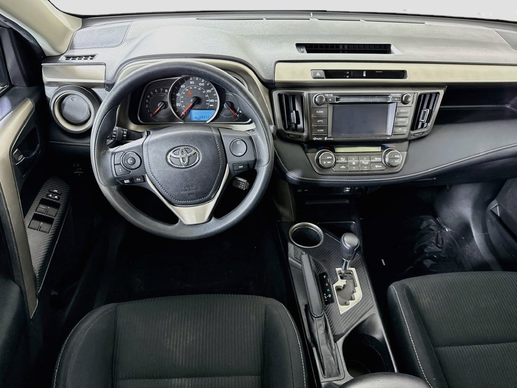 Used 2015 Toyota RAV4 XLE AWD/4WD image 3