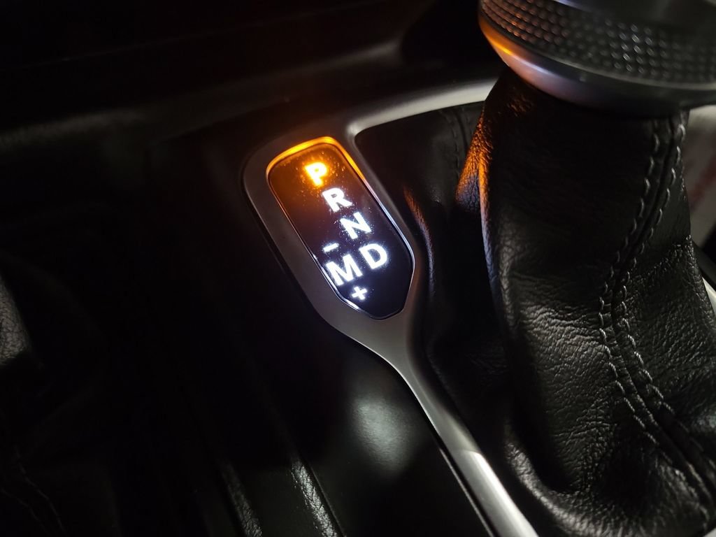 Used 2024 Jeep Wrangler Unlimited AWD/4WD image 15