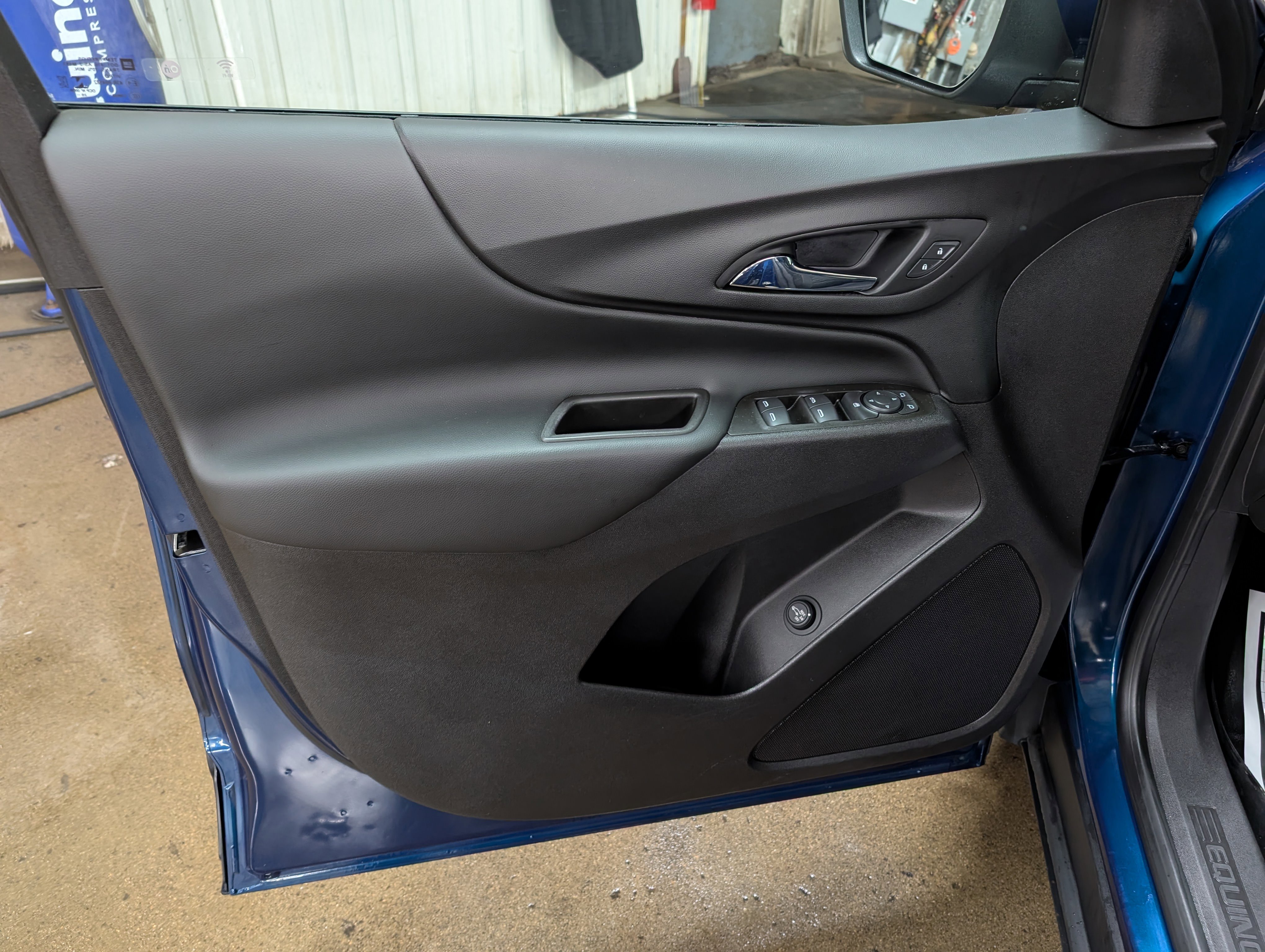 Used 2021 Chevrolet Equinox LT image 15