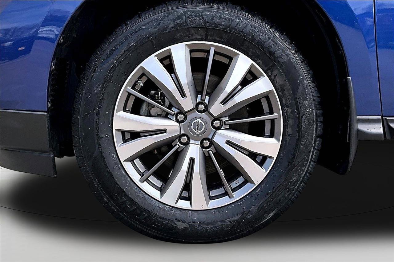 Used 2019 Nissan Pathfinder S image 33