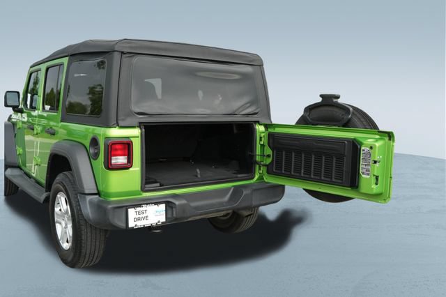 Used 2019 Jeep Wrangler Unlimited Sport S AWD/4WD image 17
