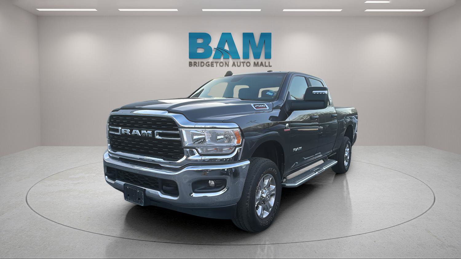 Used 2024 RAM 2500 Big Horn AWD/4WD image 3