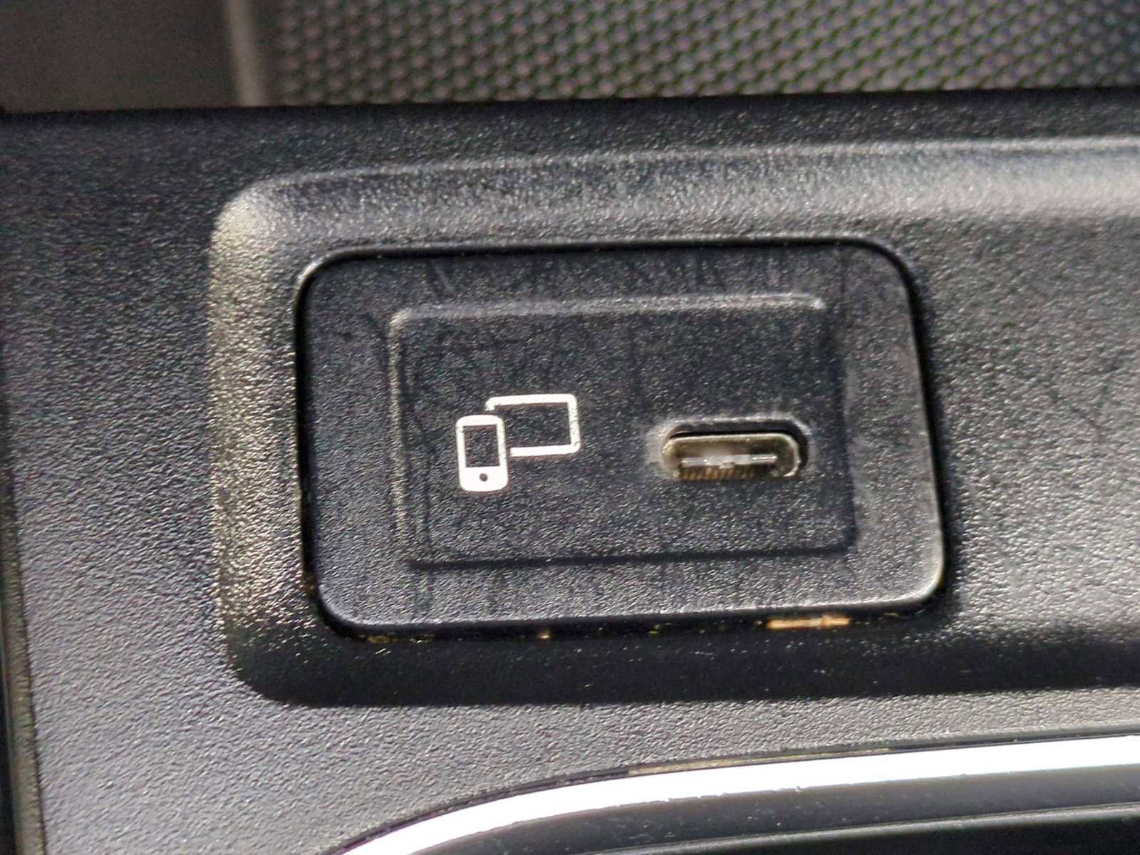Used 2022 Mercedes-Benz GLA 250 image 21