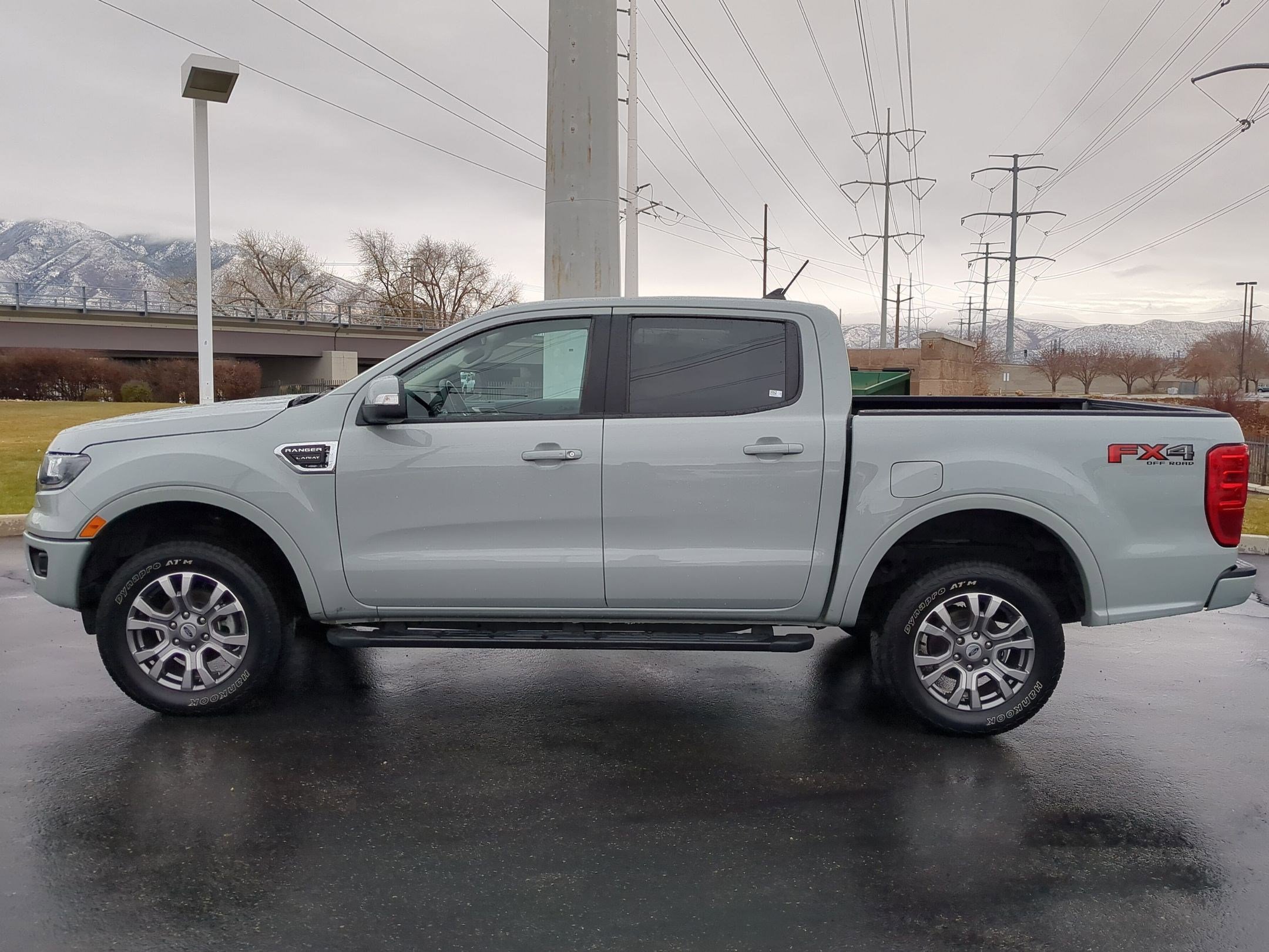 Used 2023 Ford Ranger Lariat w/ FX4 Off-Road Package image 3