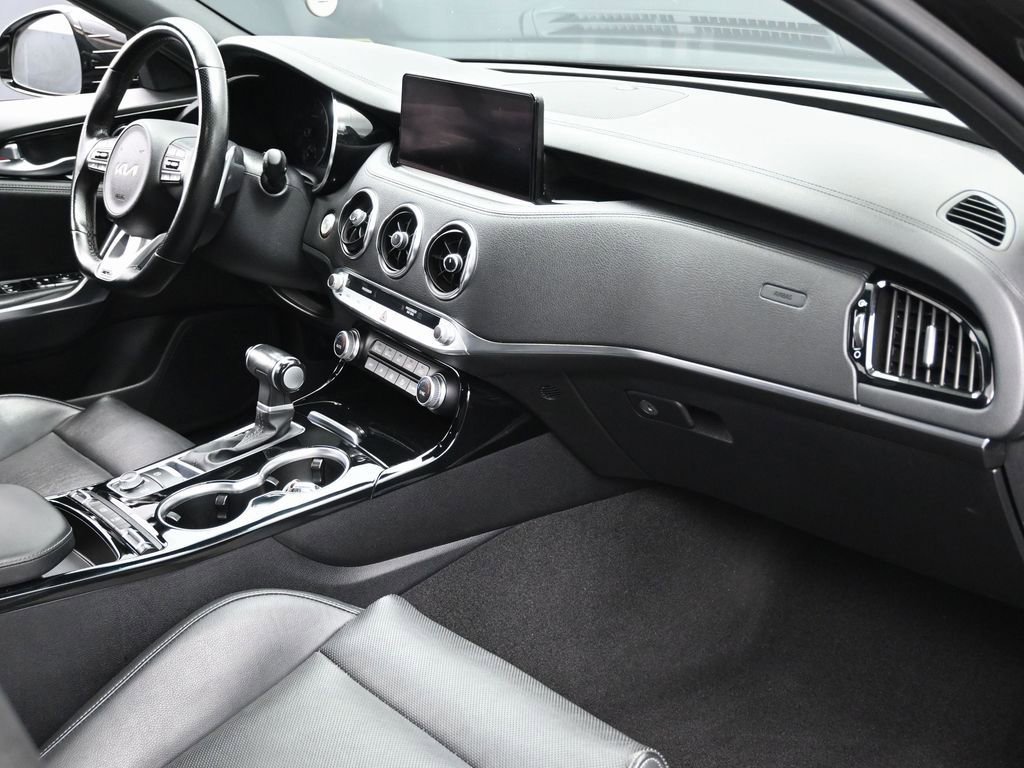 Used 2023 Kia Stinger GT-Line image 32