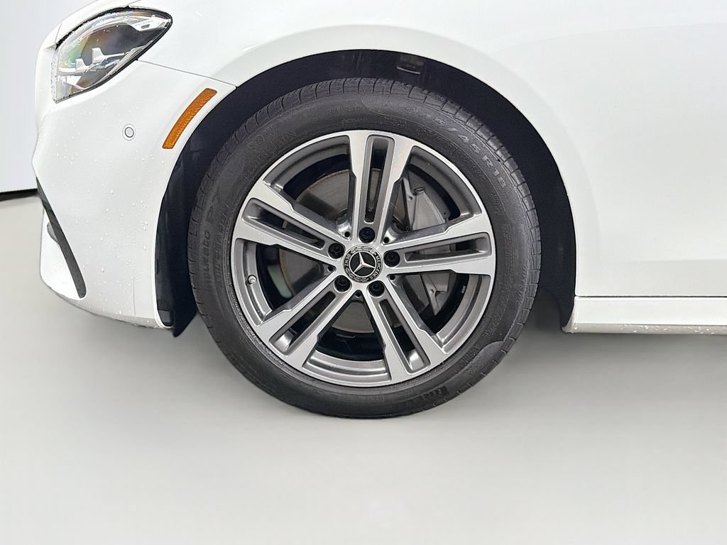 Certified 2023 Mercedes-Benz E 350 4MATIC Sedan image 33