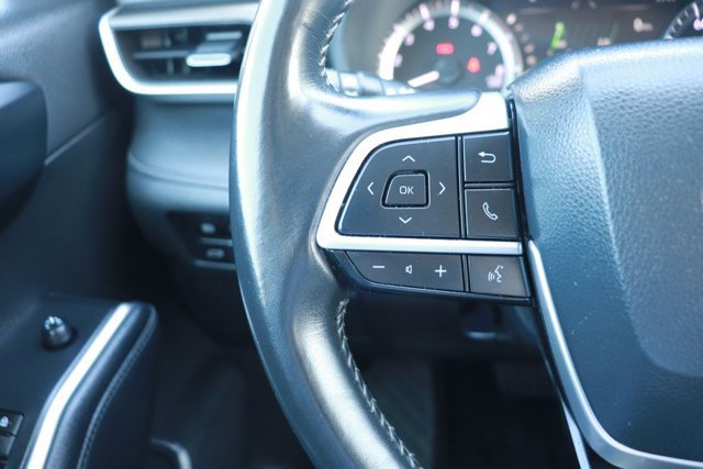 Used 2024 Toyota Highlander LE image 20