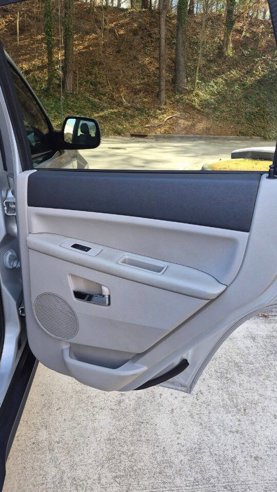 Used 2009 Jeep Grand Cherokee Limited image 72