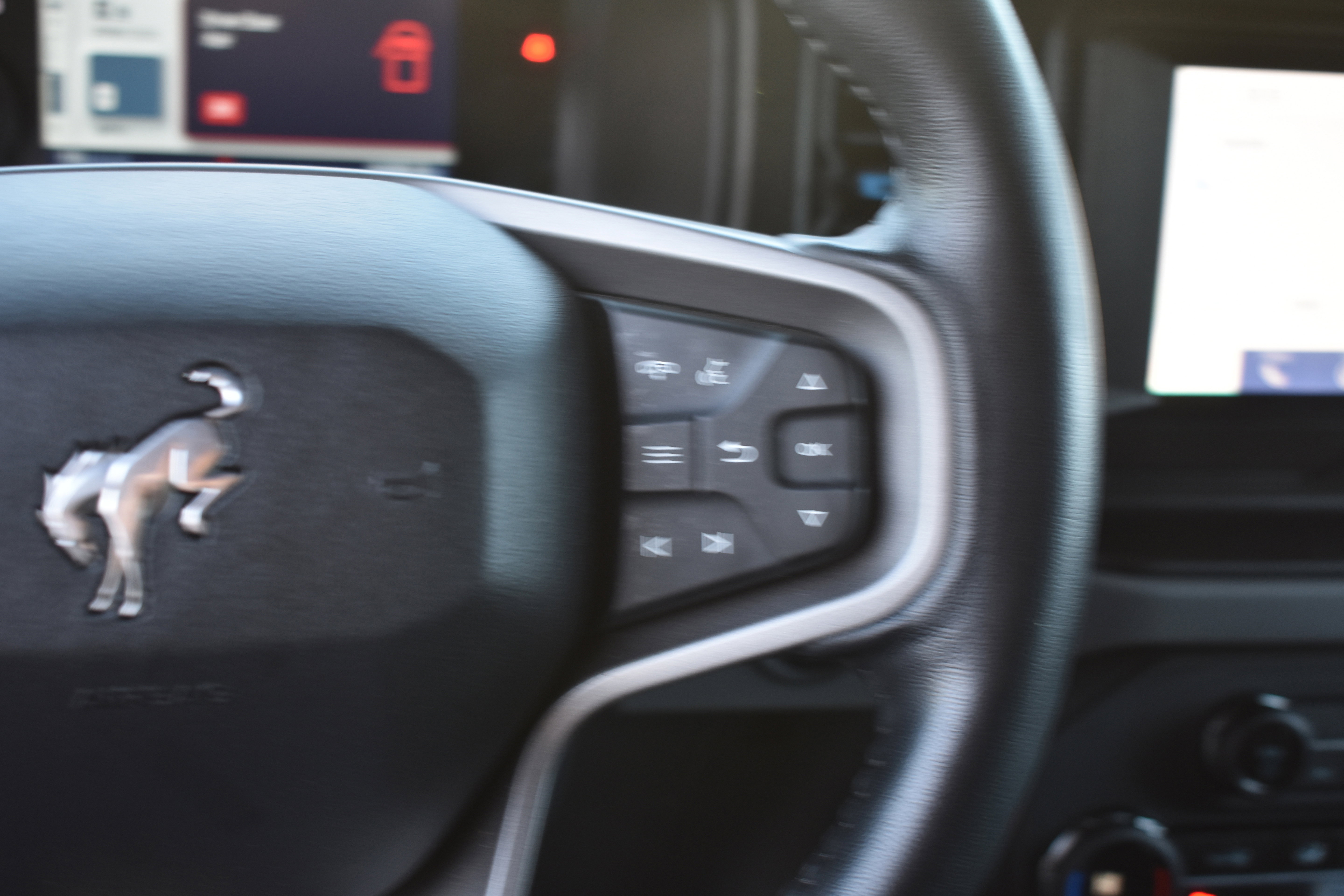 Used 2023 Ford Bronco Black Diamond image 17