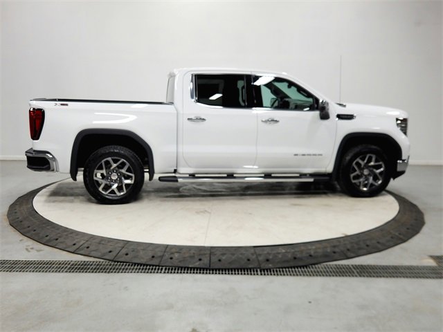 Used 2024 GMC Sierra 1500 SLT w/ SLT Premium Package image 8