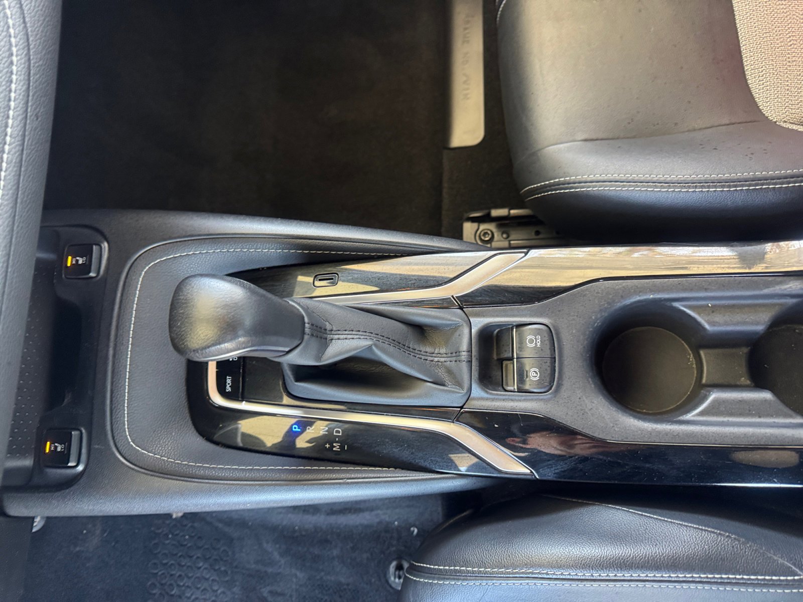 Used 2019 Toyota Corolla XSE FWD image 15