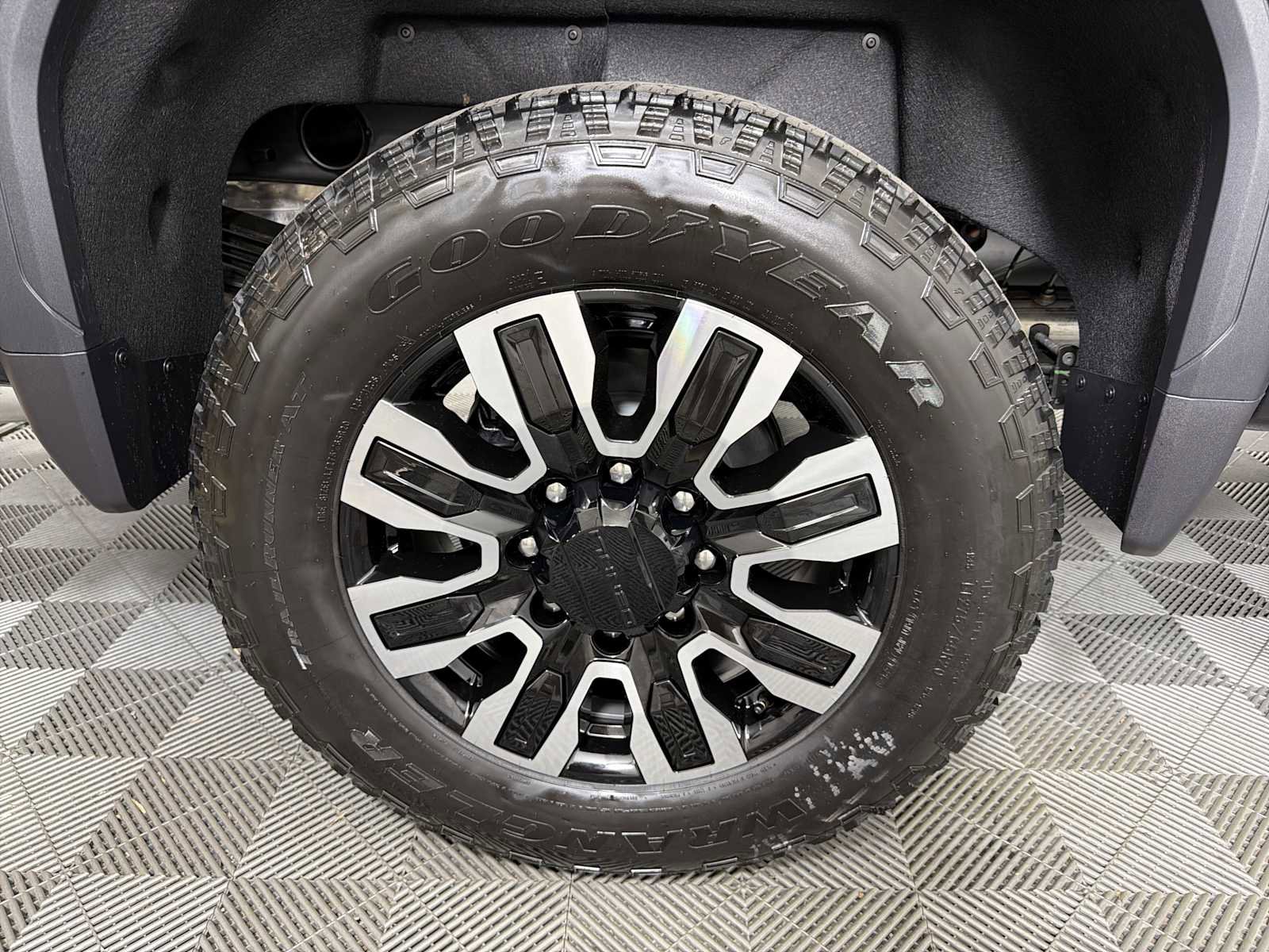 New 2026 GMC Sierra 2500 Denali Ultimate AWD/4WD image 16
