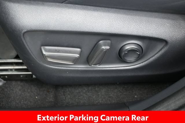 Certified 2024 Toyota Venza XLE AWD/4WD image 15