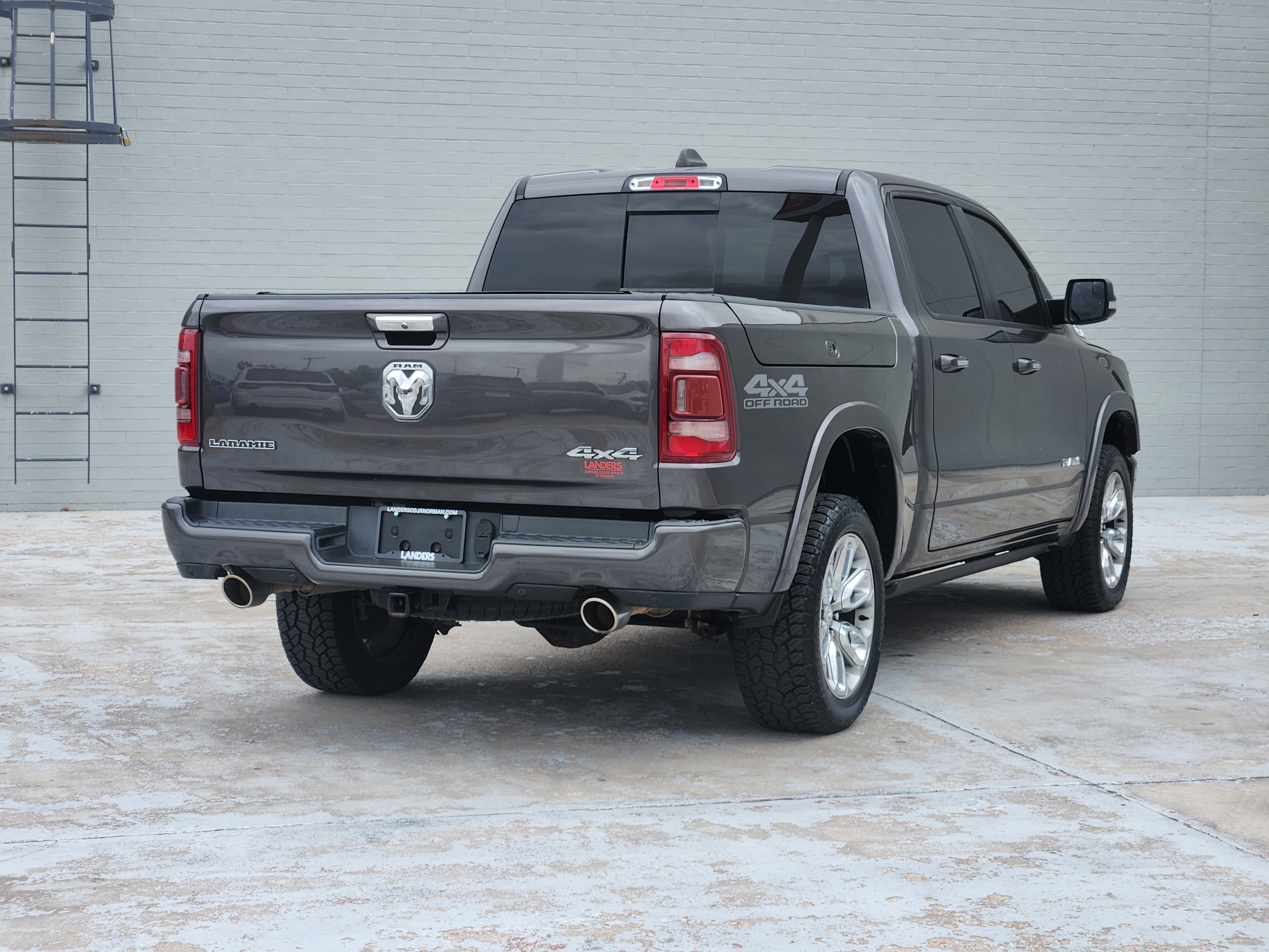 Used 2021 RAM 1500 Laramie w/ Laramie Southwest Edition AWD/4WD image 8