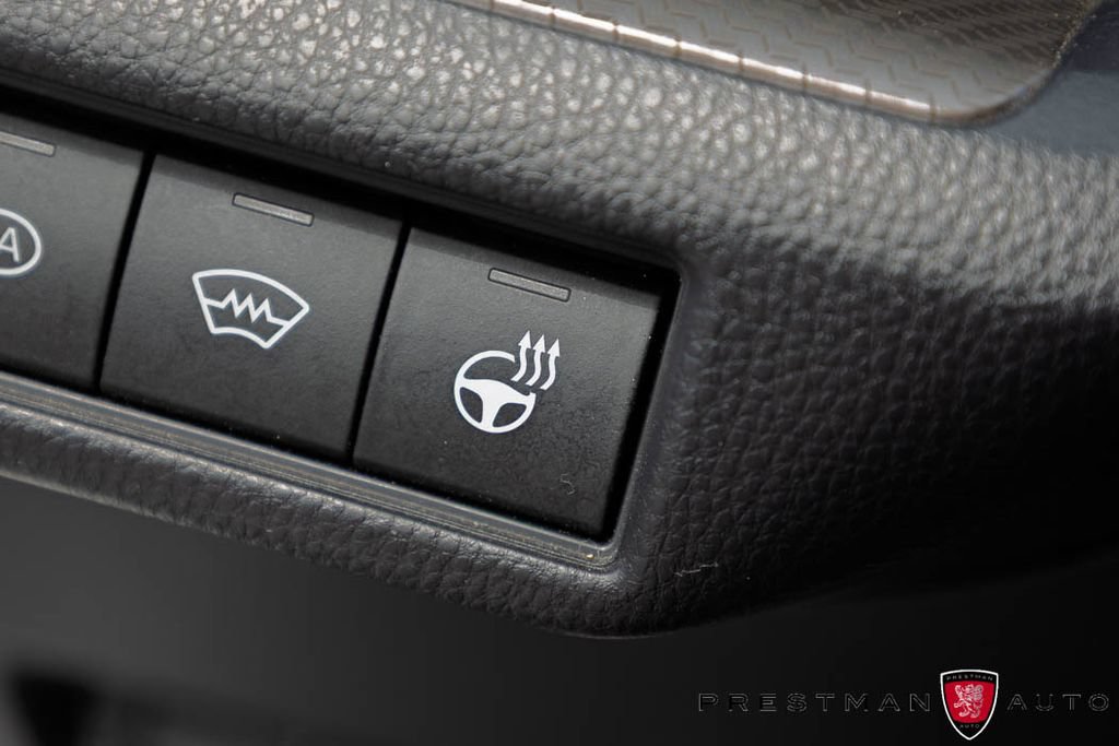 Used 2023 Toyota Prius Limited w/ Limited Premium Package AWD/4WD image 5