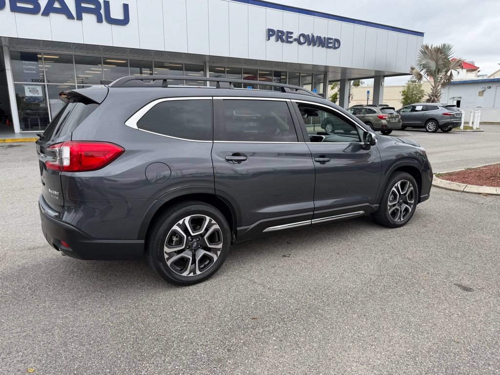 Used 2023 Subaru Ascent Limited w/ Technology Package AWD/4WD image 3