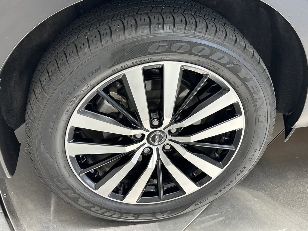 Used 2023 Nissan Pathfinder Platinum image 20