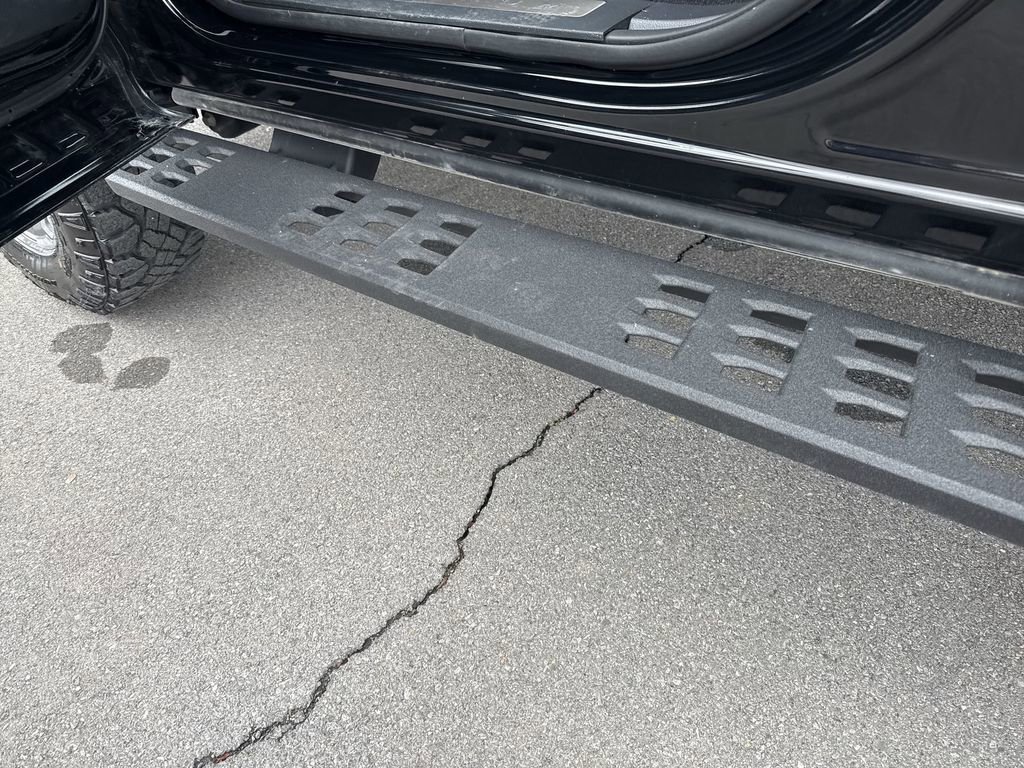 Certified 2024 Ford F350 Platinum w/ Tremor Off-Road Package image 44