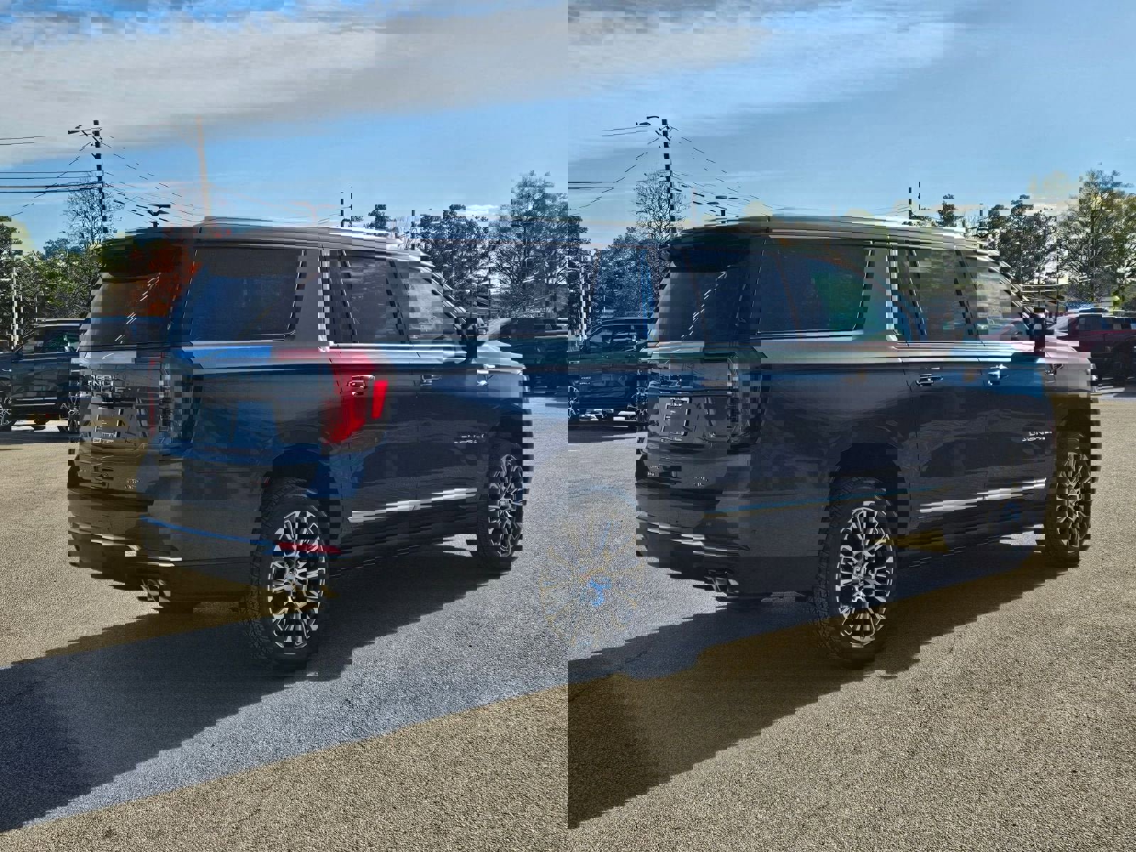 New 2026 GMC Yukon XL Denali w/ Sun & Power Step Package image 6