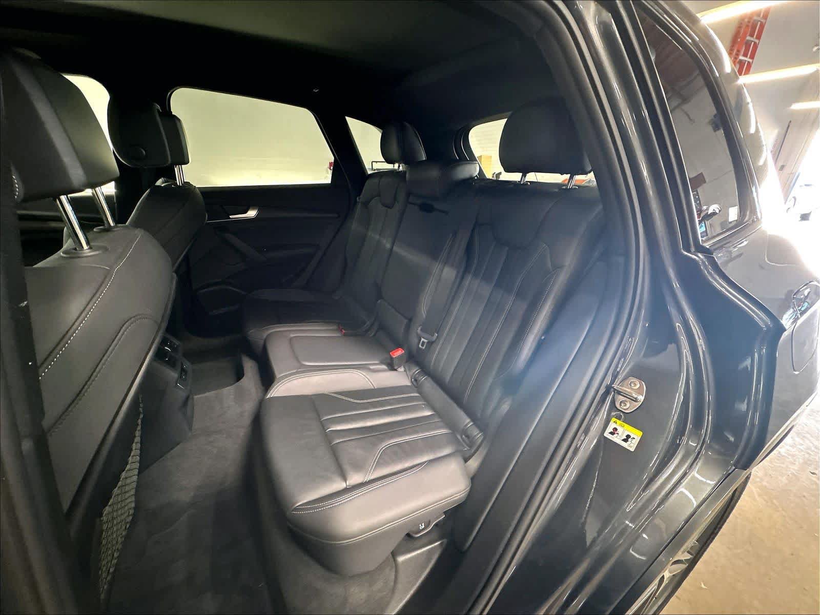 Used 2024 Audi Q5 e Premium Plus AWD/4WD image 28