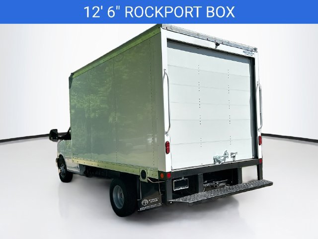 New 2026 Chevrolet Express 3500 w/ Power Convenience Package RWD image 4