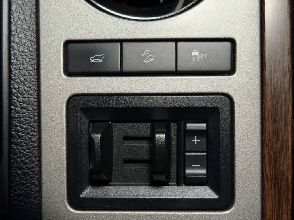 Used 2016 Ford Expedition EL King Ranch AWD/4WD image 40