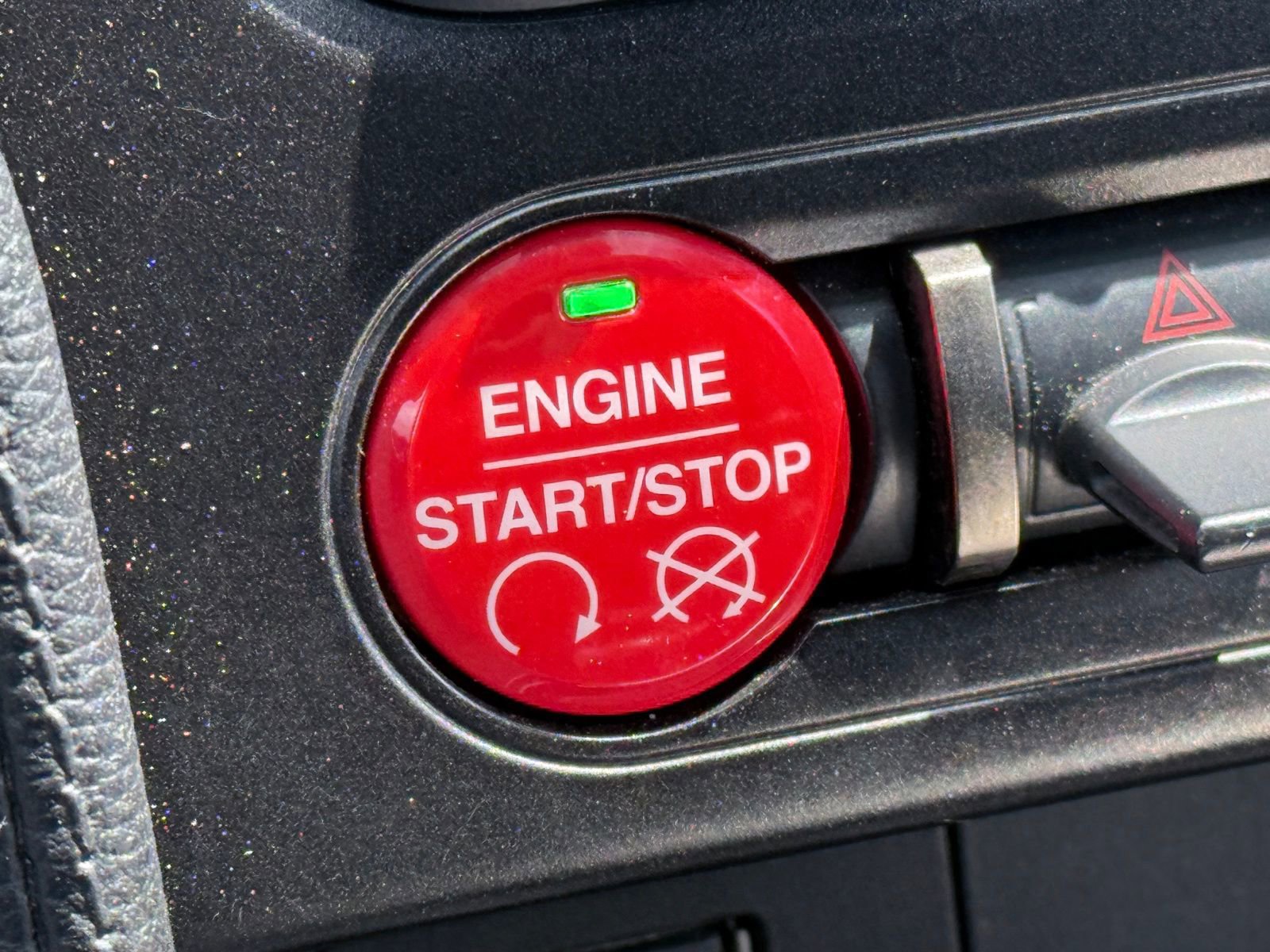 Used 2016 Ford Mustang Shelby GT350 w/ Technology Package image 29