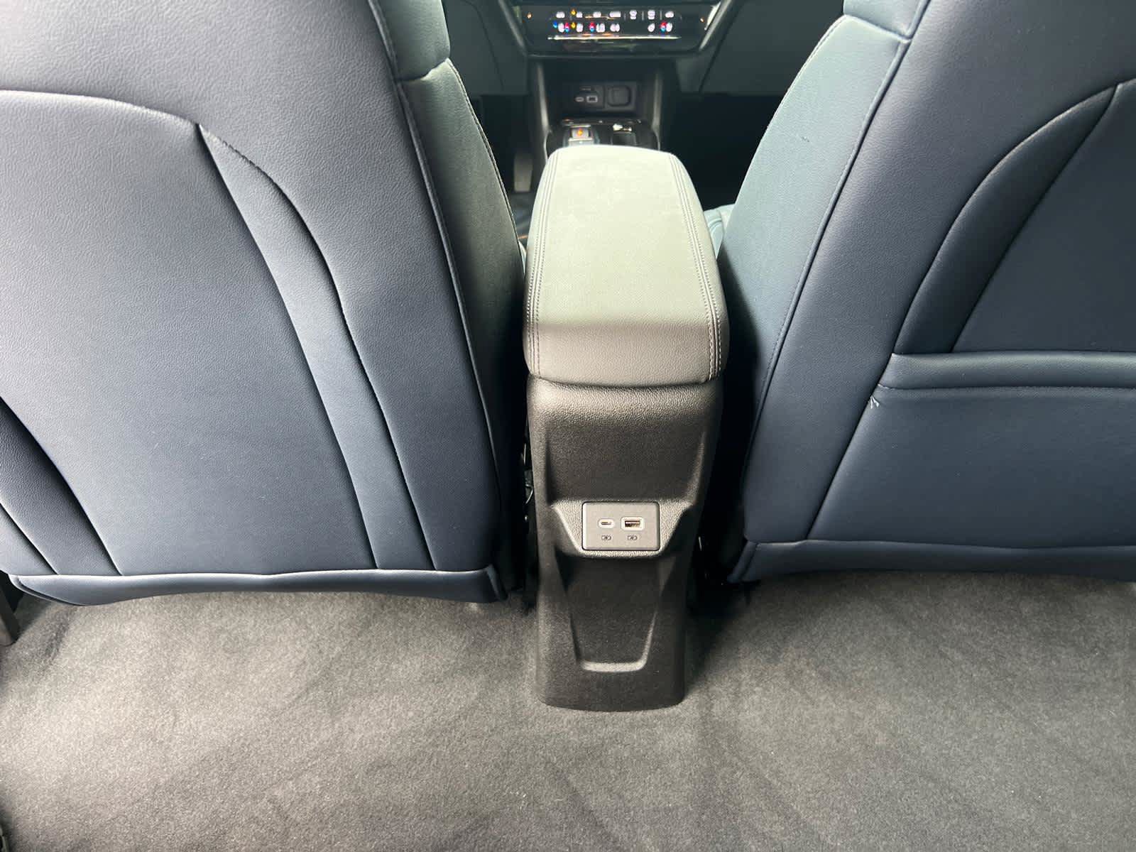 Certified 2023 Chevrolet Bolt EUV LT w/ Convenience Package FWD image 32