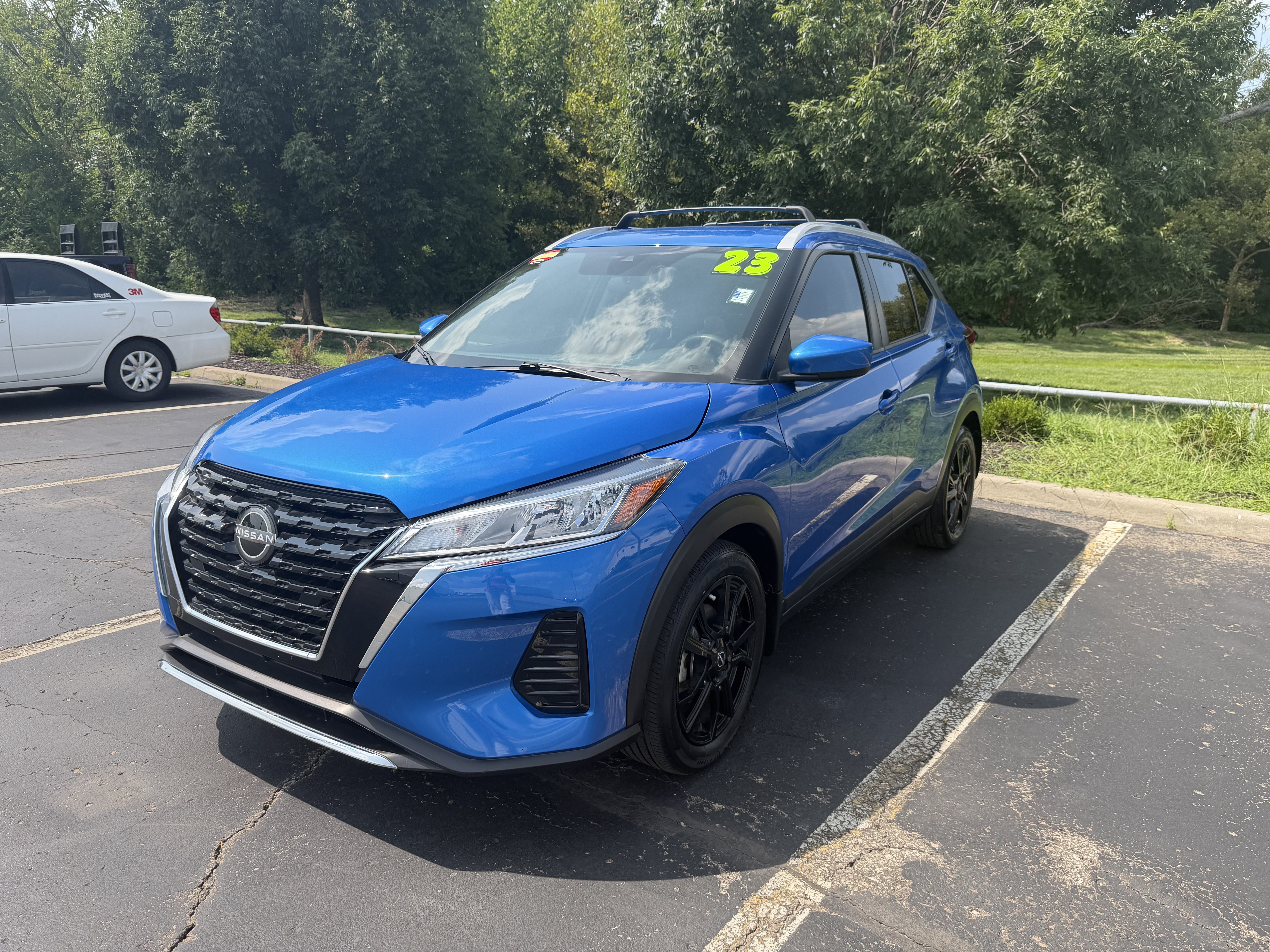 Used 2023 Nissan Kicks SV FWD image 23