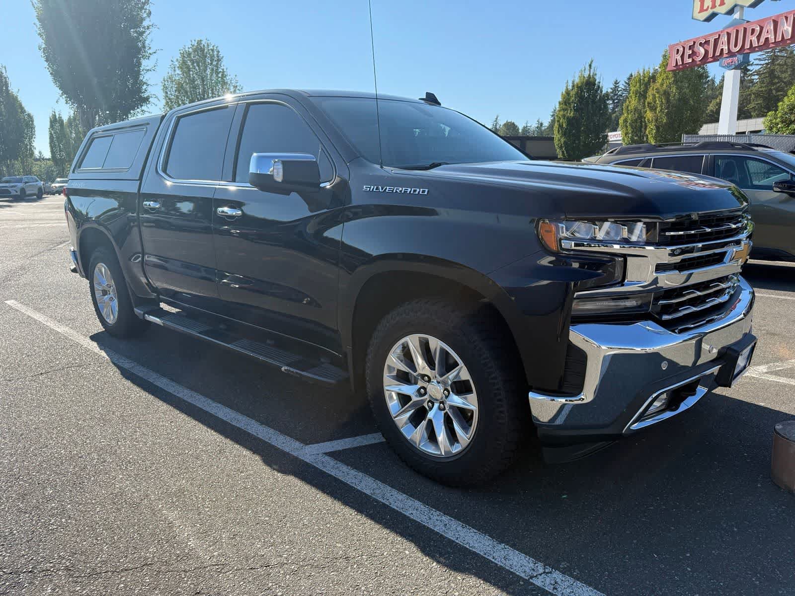 Used 2019 Chevrolet Silverado 1500 LTZ w/ LTZ Plus Package AWD/4WD image 4