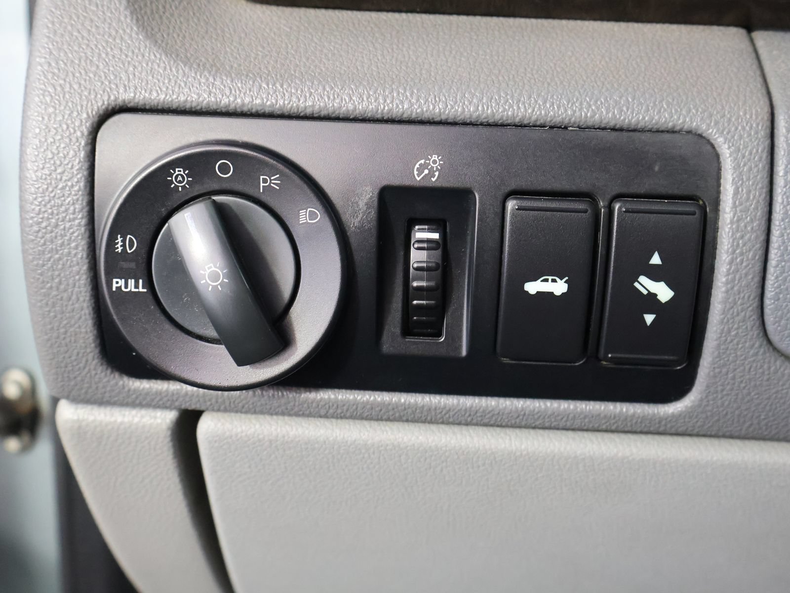 Used 2006 Mercury Montego Premier FWD image 34