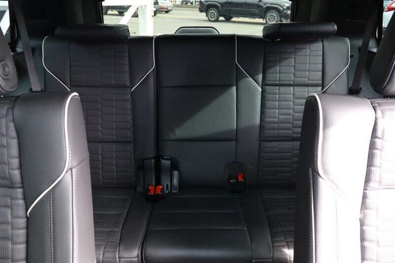 Used 2026 Cadillac Escalade V w/ LPO, ONYX Package image 26