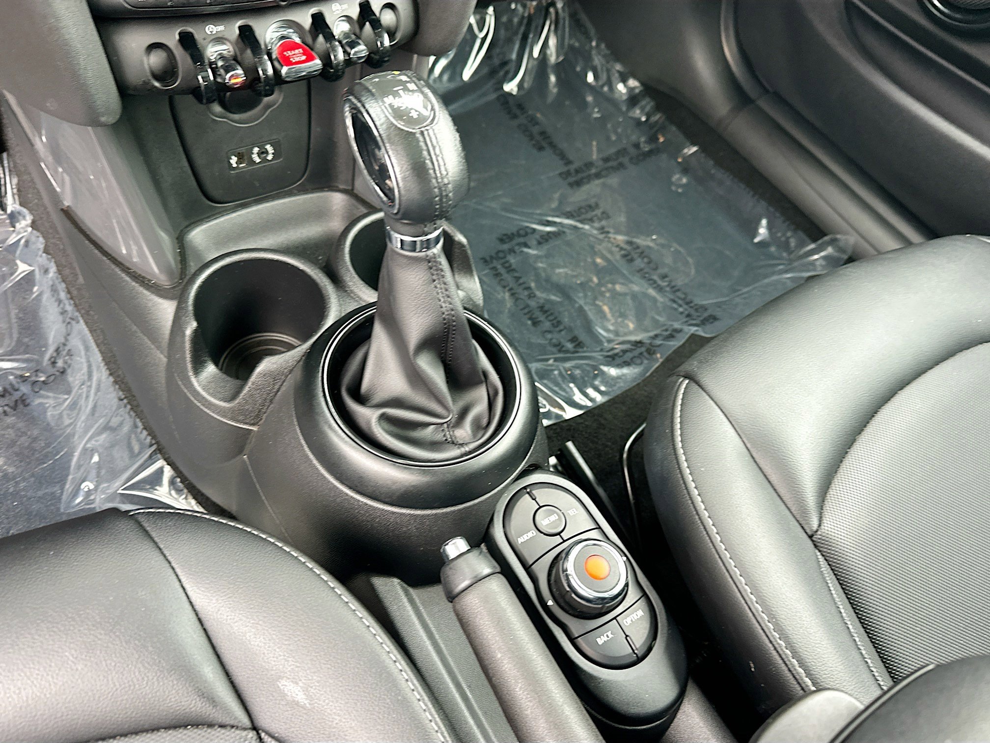 Used 2018 MINI Cooper 2-Door Hardtop image 16