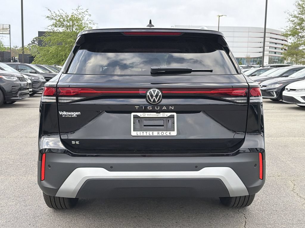 New 2026 Volkswagen Tiguan SE FWD image 4