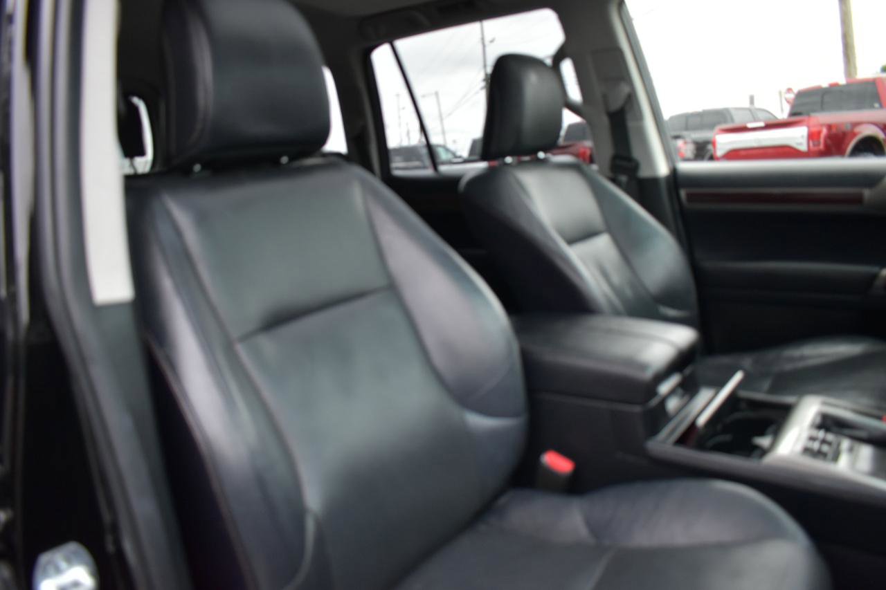 Used 2017 Lexus GX 460 Premium AWD/4WD image 33