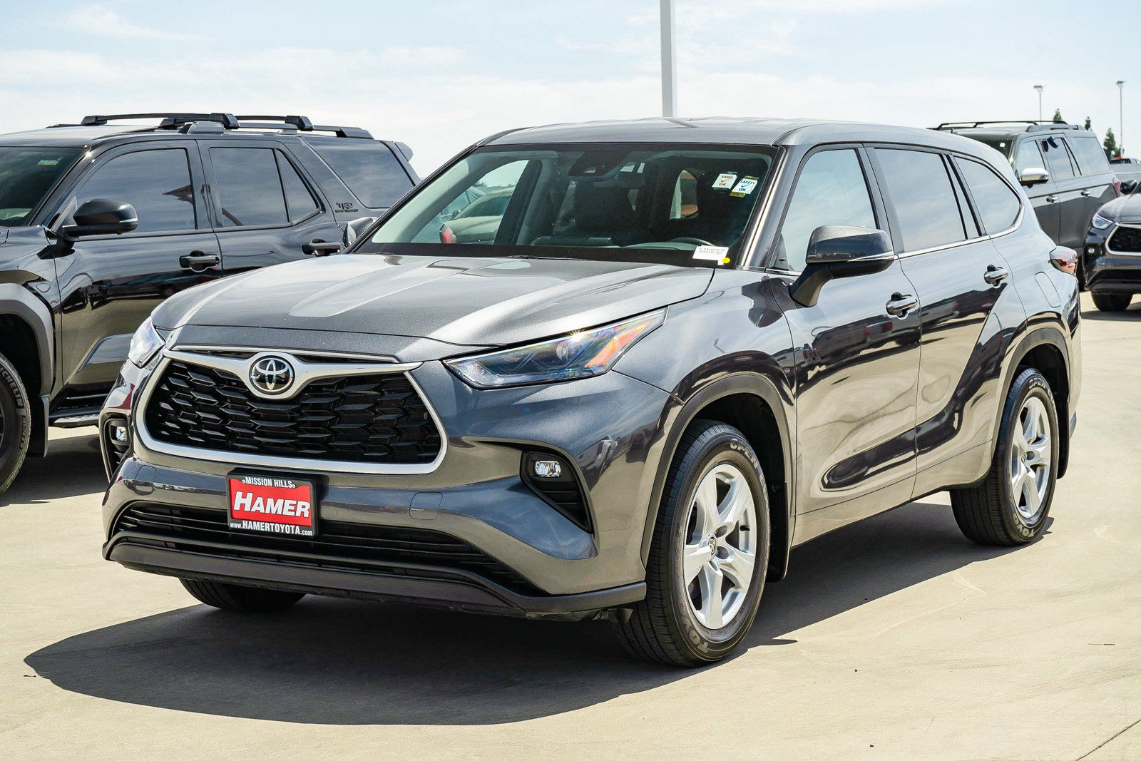 Certified 2025 Toyota Highlander LE AWD/4WD image 6